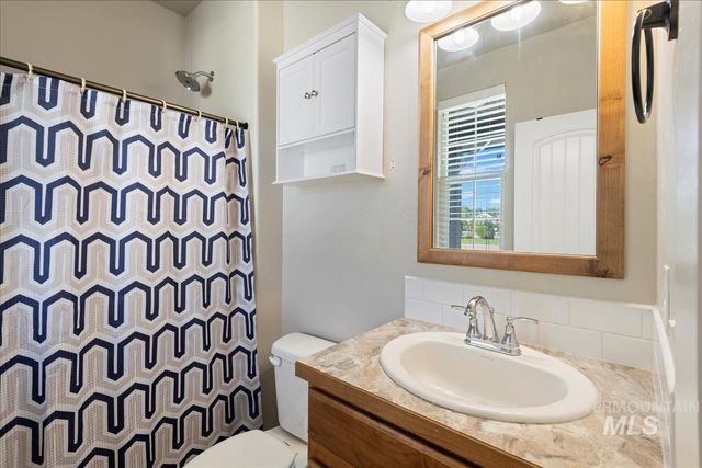 6091 E Path, Nampa, ID 83687