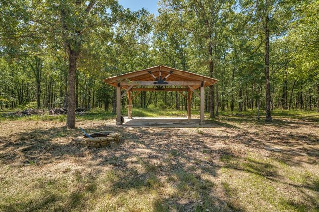 1525 Rs County Road 1490, Point, TX 75472