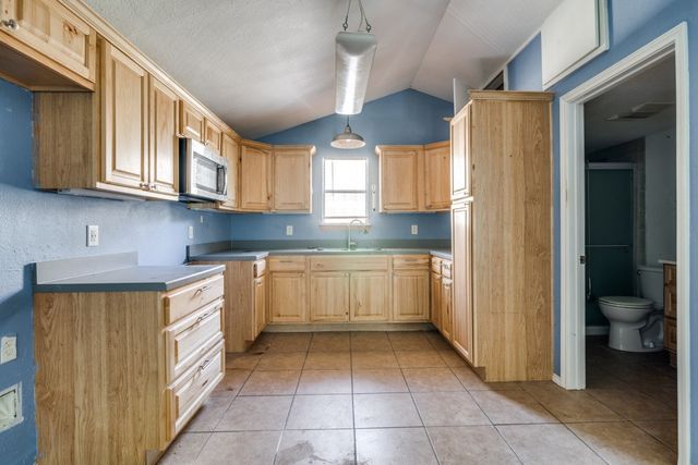 1525 Rs County Road 1490, Point, TX 75472