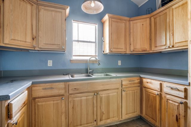 1525 Rs County Road 1490, Point, TX 75472