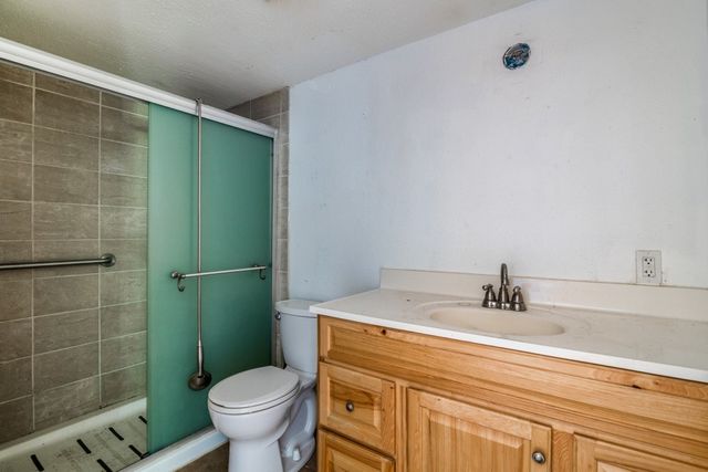 1525 Rs County Road 1490, Point, TX 75472