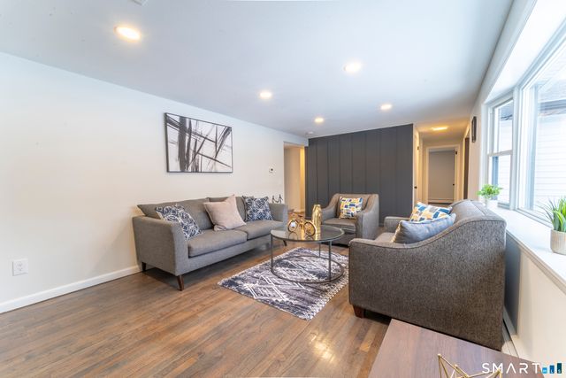 97 University Avenue, East Hartford, CT 06108