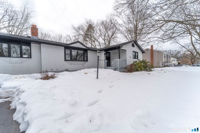 97 University Avenue, East Hartford, CT 06108