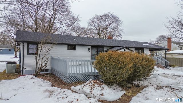 97 University Avenue, East Hartford, CT 06108