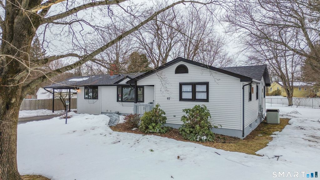 97 University Avenue, East Hartford, CT 06108