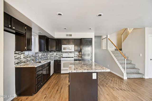 1240 E SIERRA MADRE Avenue, Gilbert, AZ 85296