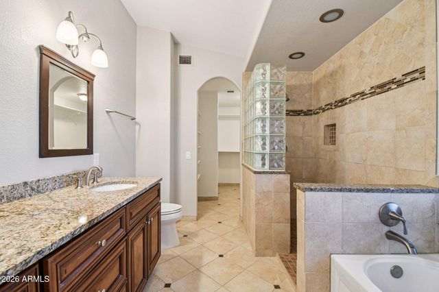 1240 E SIERRA MADRE Avenue, Gilbert, AZ 85296