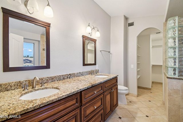 1240 E SIERRA MADRE Avenue, Gilbert, AZ 85296