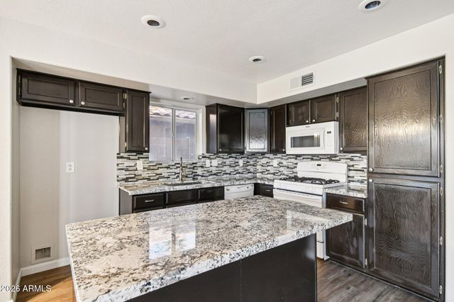 1240 E SIERRA MADRE Avenue, Gilbert, AZ 85296