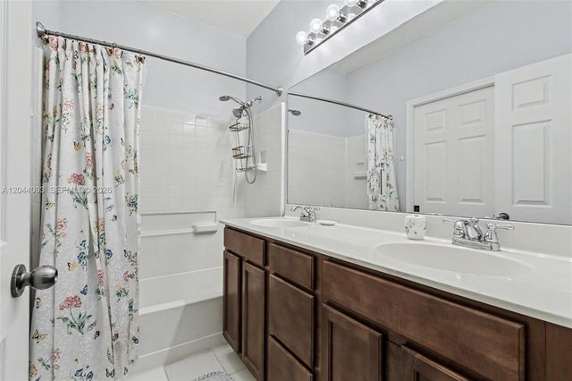 4200 Key Lime Blvd, Boynton Beach, FL 33436