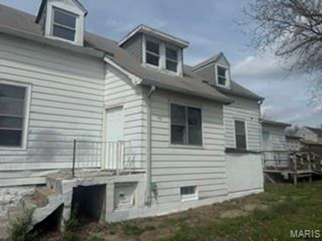 125 E Etta Avenue, St Louis, MO 63125
