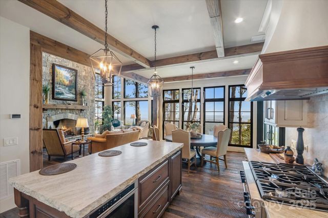 1544 Panthertown Road, Lake Toxaway, NC 28747