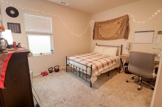 12021 N Haven St, Mead, WA 99021