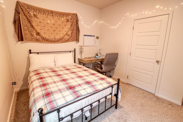 12021 N Haven St, Mead, WA 99021