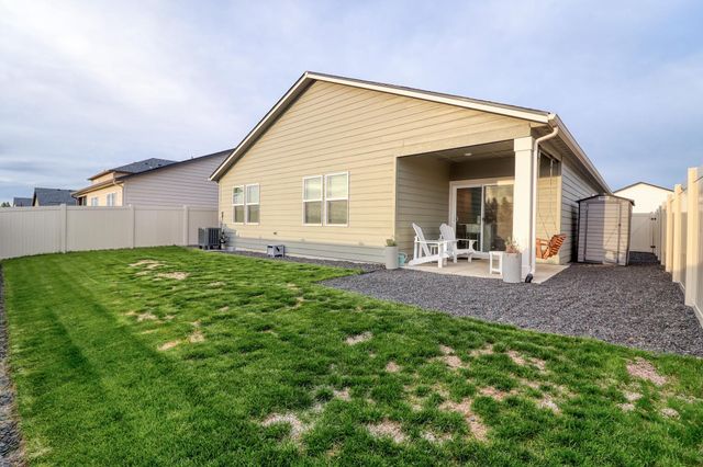 12021 N Haven St, Mead, WA 99021