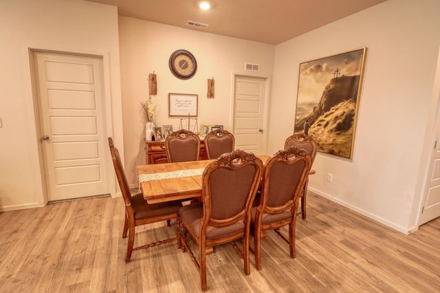 12021 N Haven St, Mead, WA 99021