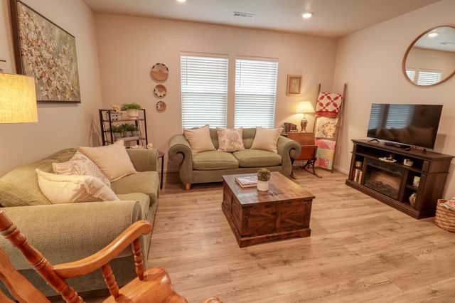 12021 N Haven St, Mead, WA 99021