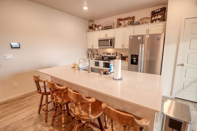 12021 N Haven St, Mead, WA 99021