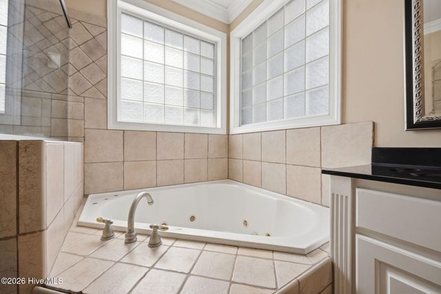 201 Foxcroft Lane, Winterville, NC 28590
