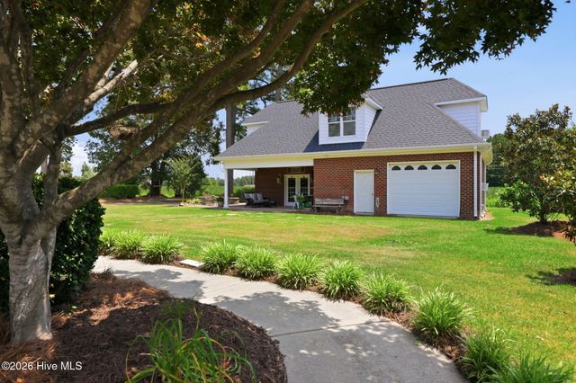 201 Foxcroft Lane, Winterville, NC 28590