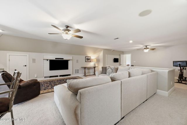 201 Foxcroft Lane, Winterville, NC 28590