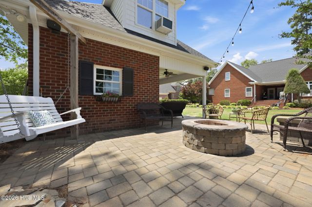 201 Foxcroft Lane, Winterville, NC 28590