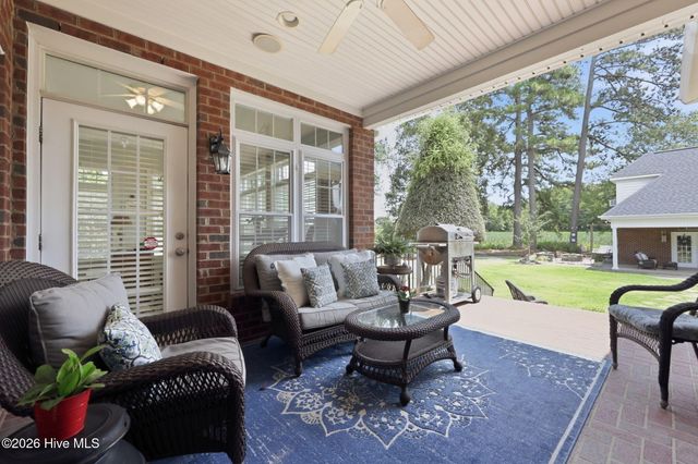 201 Foxcroft Lane, Winterville, NC 28590
