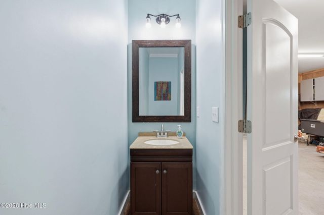 201 Foxcroft Lane, Winterville, NC 28590