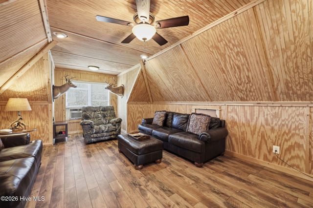 201 Foxcroft Lane, Winterville, NC 28590