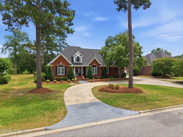 201 Foxcroft Lane, Winterville, NC 28590