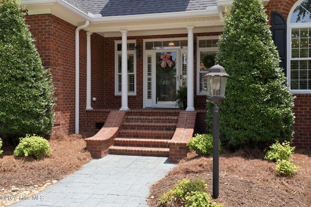201 Foxcroft Lane, Winterville, NC 28590