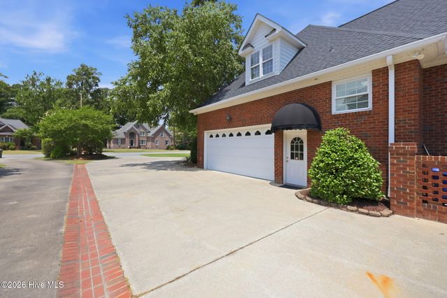 201 Foxcroft Lane, Winterville, NC 28590