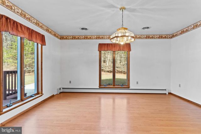 19882 EARNHARDT DR, Three Springs, PA 17264