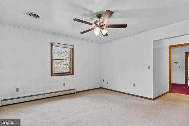 19882 EARNHARDT DR, Three Springs, PA 17264