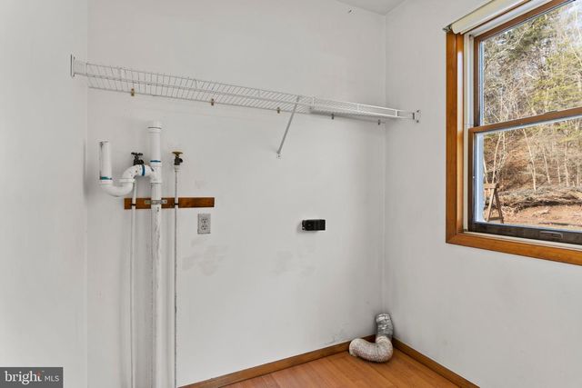 19882 EARNHARDT DR, Three Springs, PA 17264