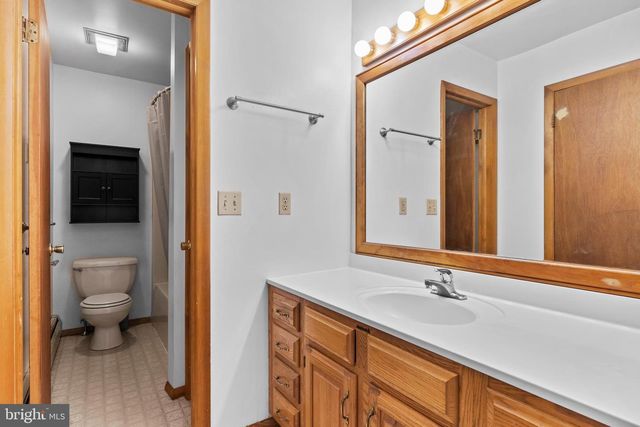 19882 EARNHARDT DR, Three Springs, PA 17264