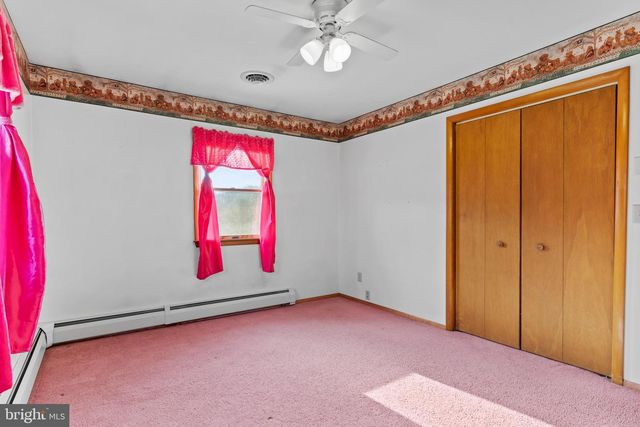 19882 EARNHARDT DR, Three Springs, PA 17264