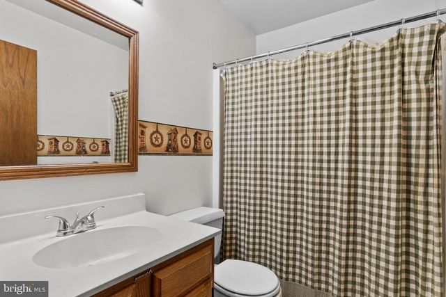 19882 EARNHARDT DR, Three Springs, PA 17264