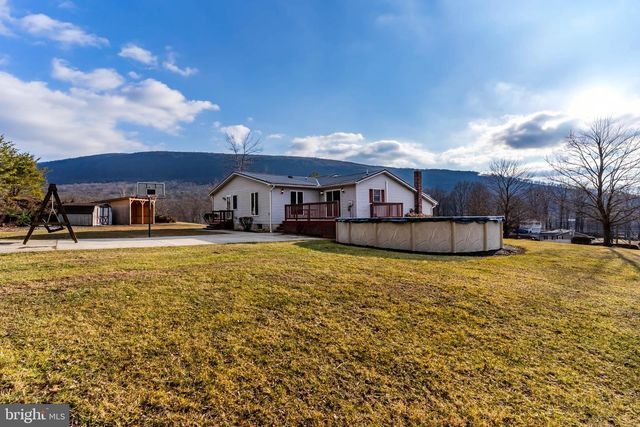 19882 EARNHARDT DR, Three Springs, PA 17264