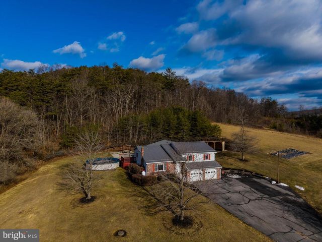 19882 EARNHARDT DR, Three Springs, PA 17264