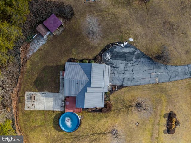 19882 EARNHARDT DR, Three Springs, PA 17264