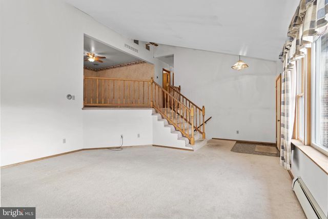 19882 EARNHARDT DR, Three Springs, PA 17264