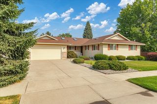 5608 W Bedford Ave, Spokane, WA 99208