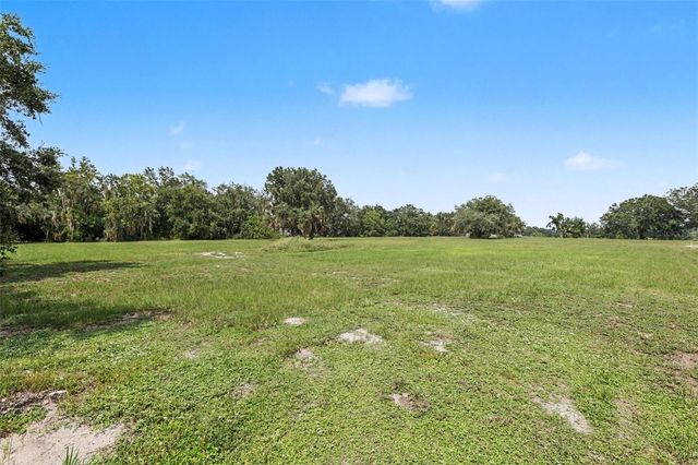 3149 SYDNEY DOVER ROAD, Dover, FL 33527