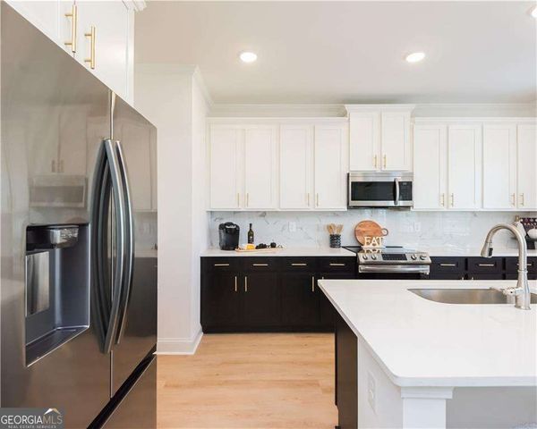 7224 Millbrae Walk, Flowery Branch, GA 30542