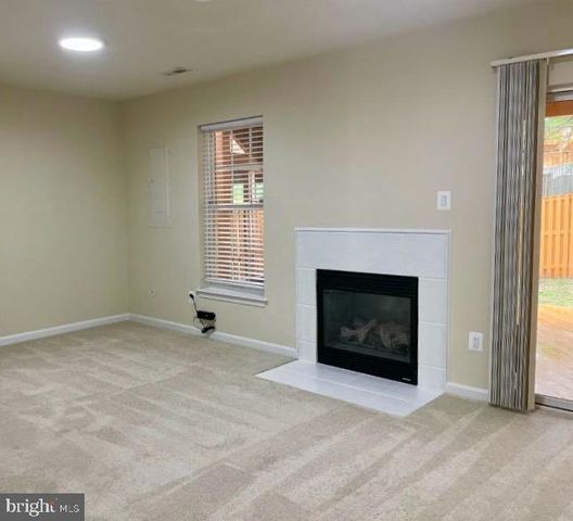 9058 TWO BAYS RD, Lorton, VA 22079