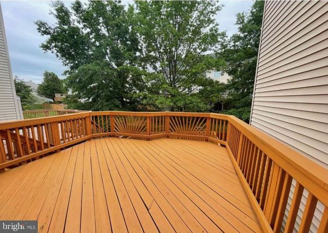 9058 TWO BAYS RD, Lorton, VA 22079