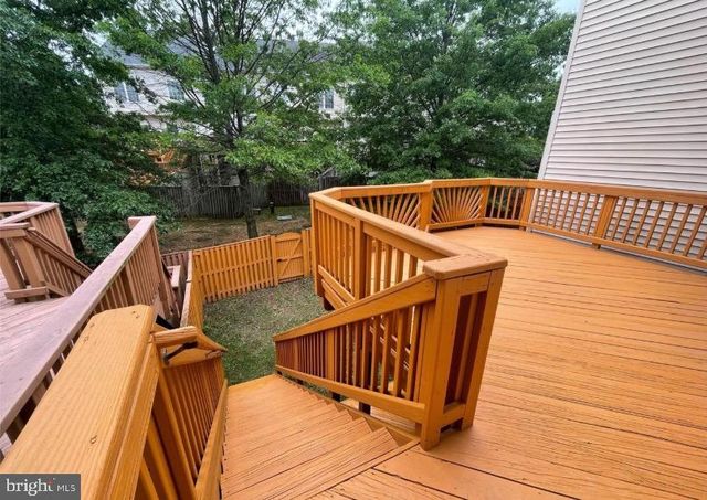9058 TWO BAYS RD, Lorton, VA 22079