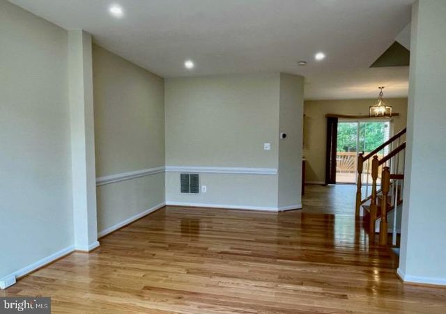 9058 TWO BAYS RD, Lorton, VA 22079