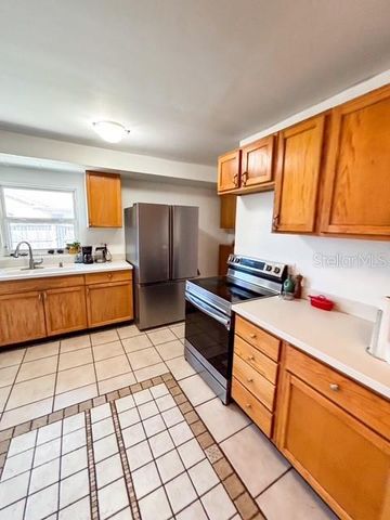 12422 CARDIFF DRIVE, Tampa, FL 33625